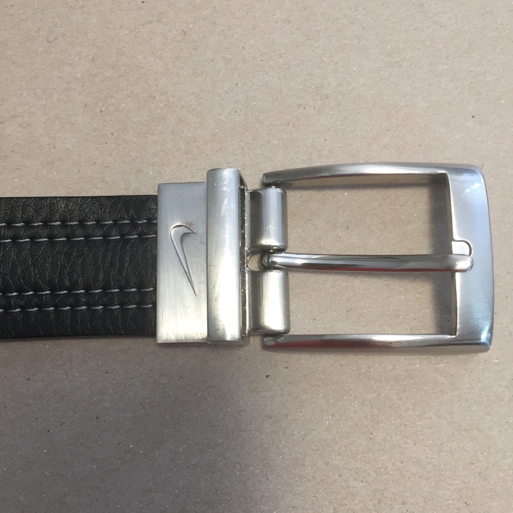 Nike reversible black/brown belt